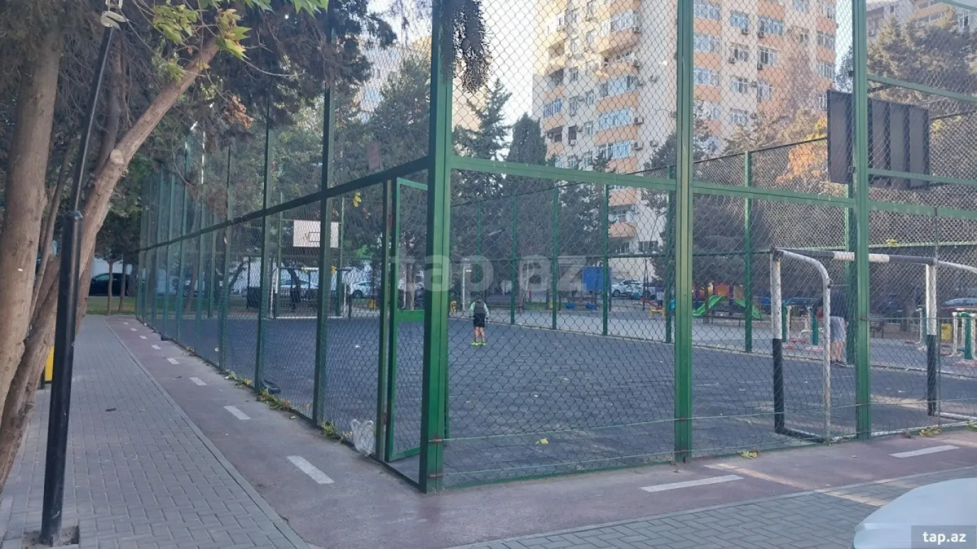 Kirayə verilir 2 otaqlı mənzil 80 m²
