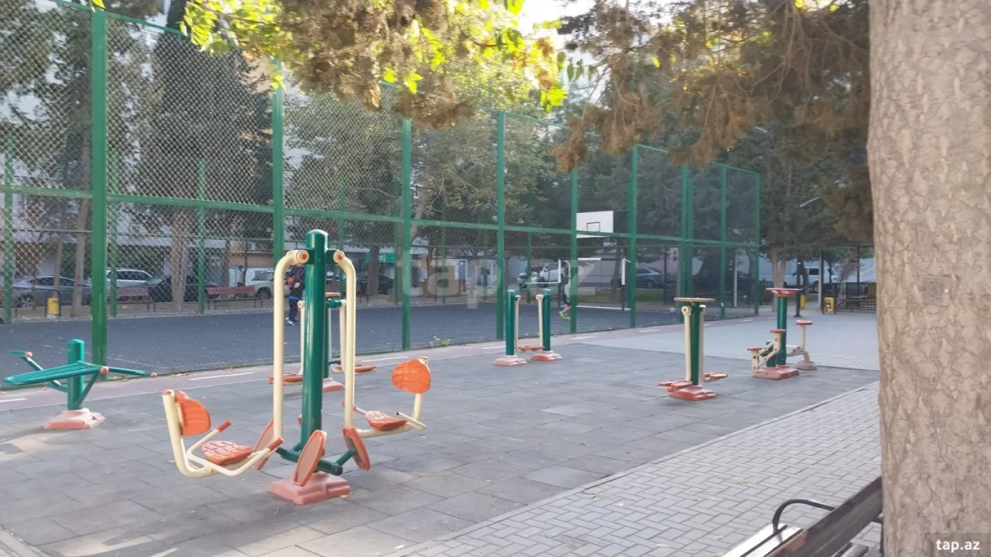 Kirayə verilir 2 otaqlı mənzil 80 m²