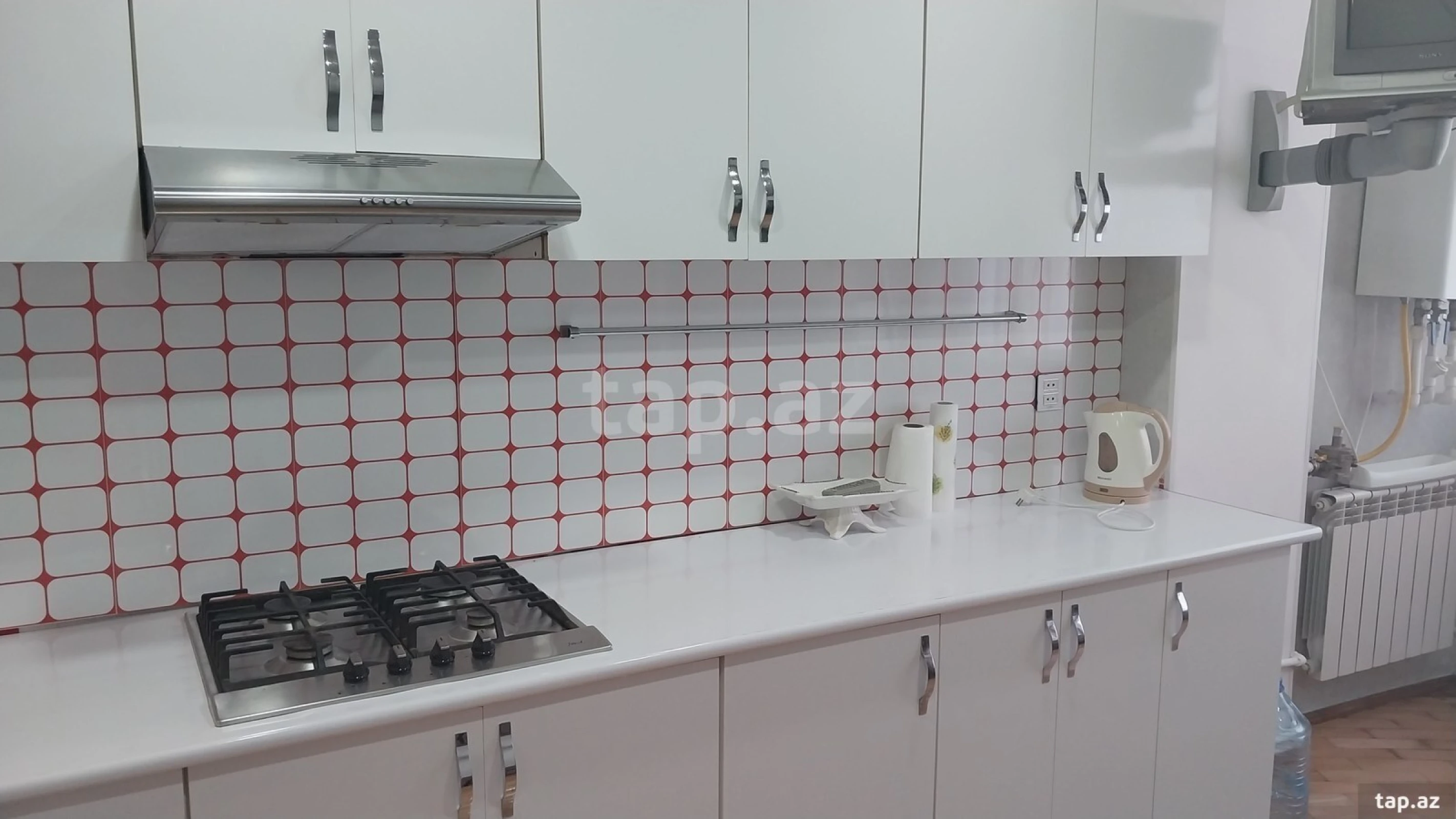 Kirayə verilir 2 otaqlı mənzil 80 m²