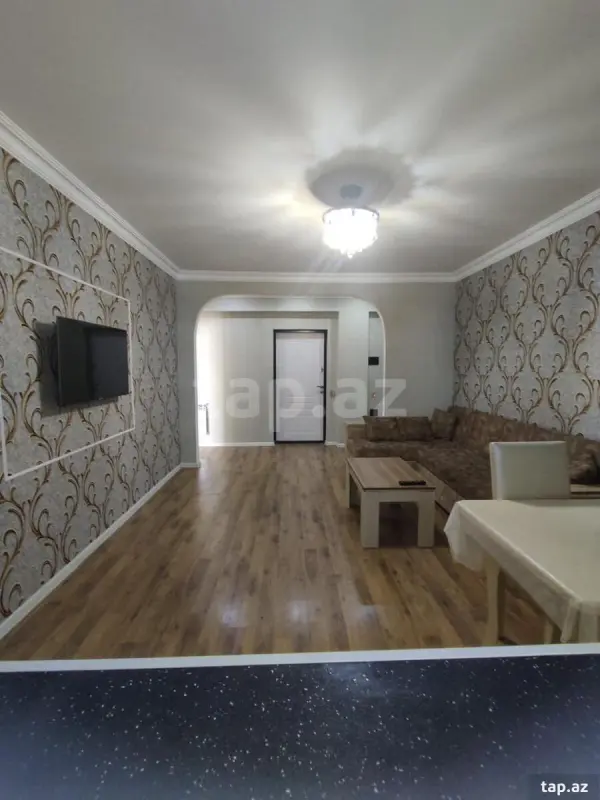 Kirayə verilir 2 otaqlı yeni tikili 70 m²