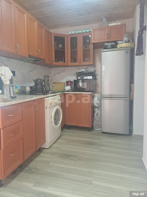 Kirayə verilir 3 otaqlı həyət evi