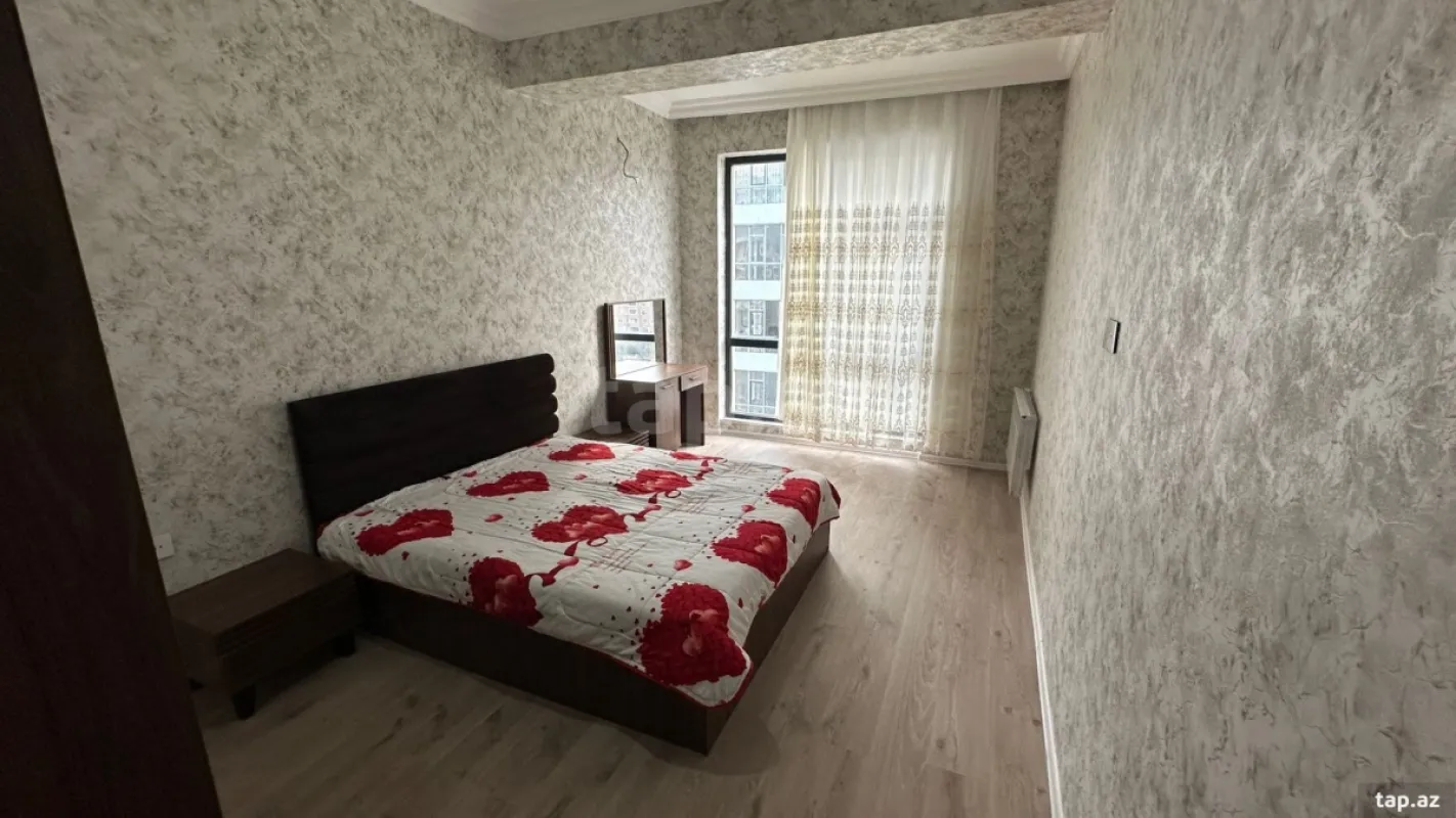 Kirayə verilir 2 otaqlı yeni tikili 86 m²