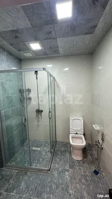 Kirayə verilir 2 otaqlı yeni tikili 86 m²