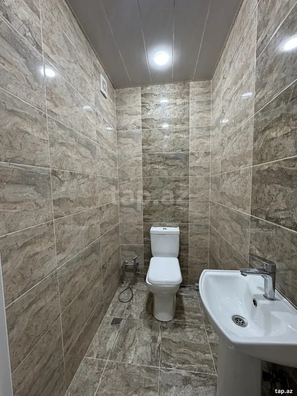 Kirayə verilir 3 otaqlı yeni tikili 120 m²