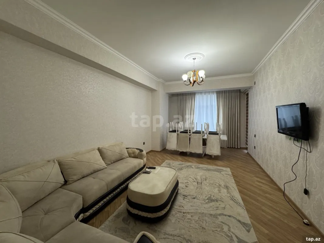 Kirayə verilir 3 otaqlı yeni tikili 120 m²