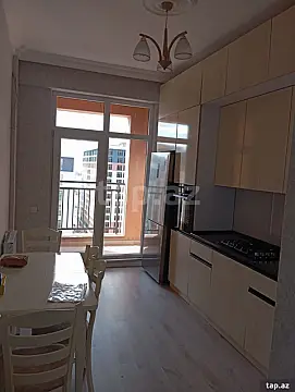 Kirayə verilir 2 otaqlı yeni tikili 66 m²