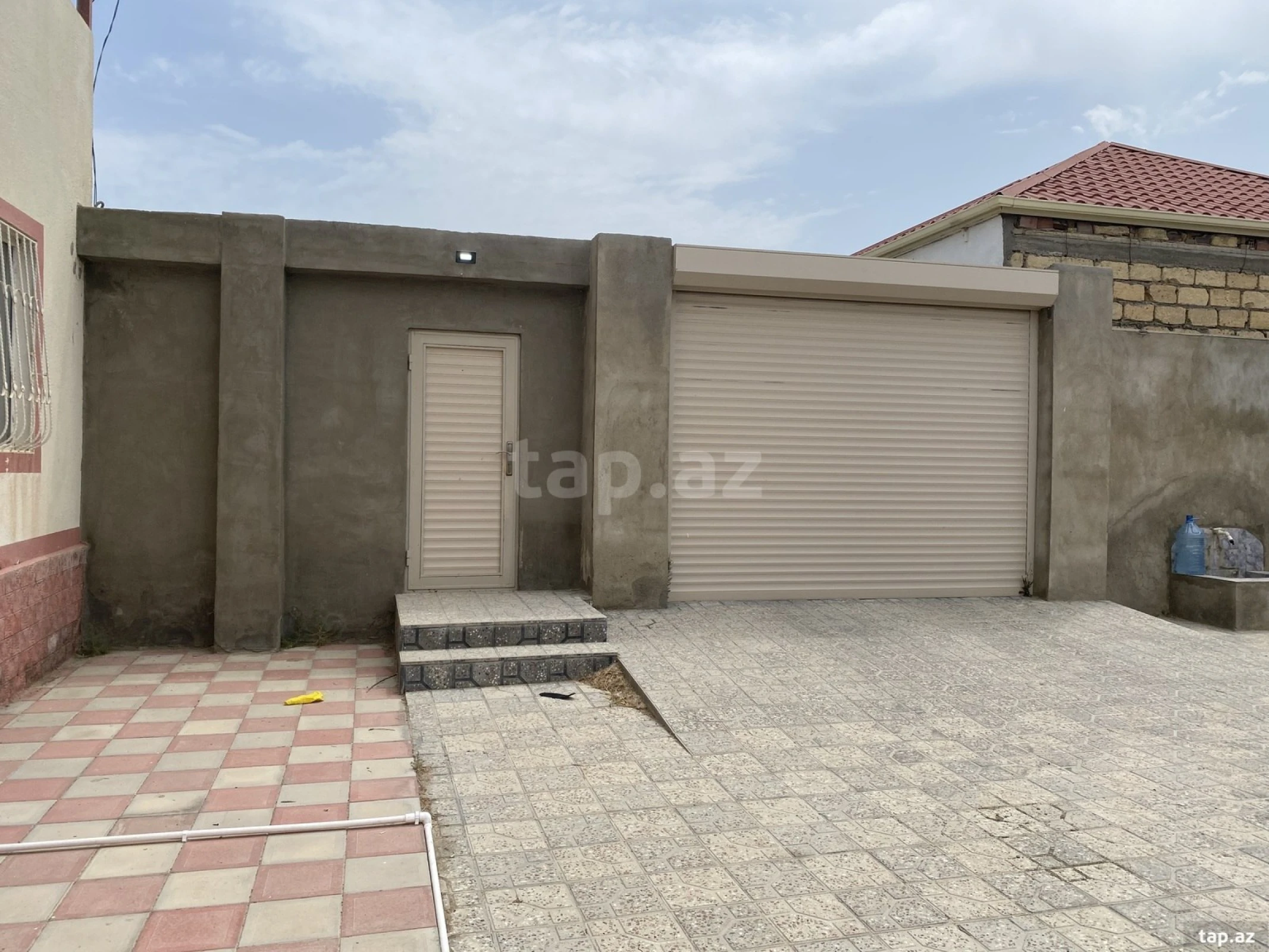 Satılır 3 otaqlı həyət evi