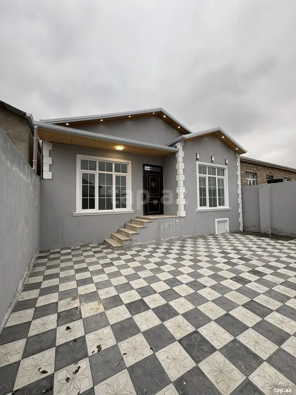 Satılır 3 otaqlı həyət evi