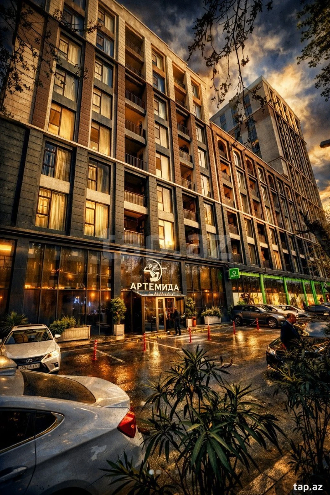 Satılır 2 otaqlı yeni tikili 103 m²