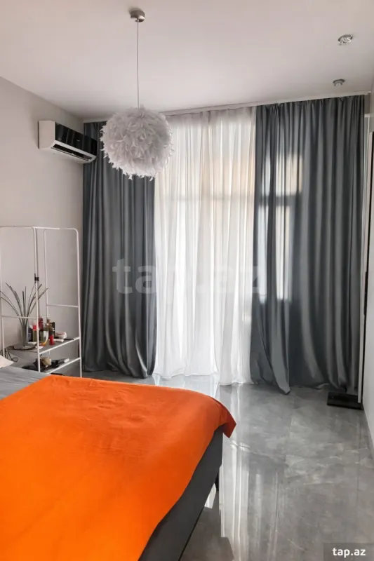 Satılır 2 otaqlı yeni tikili 103 m²
