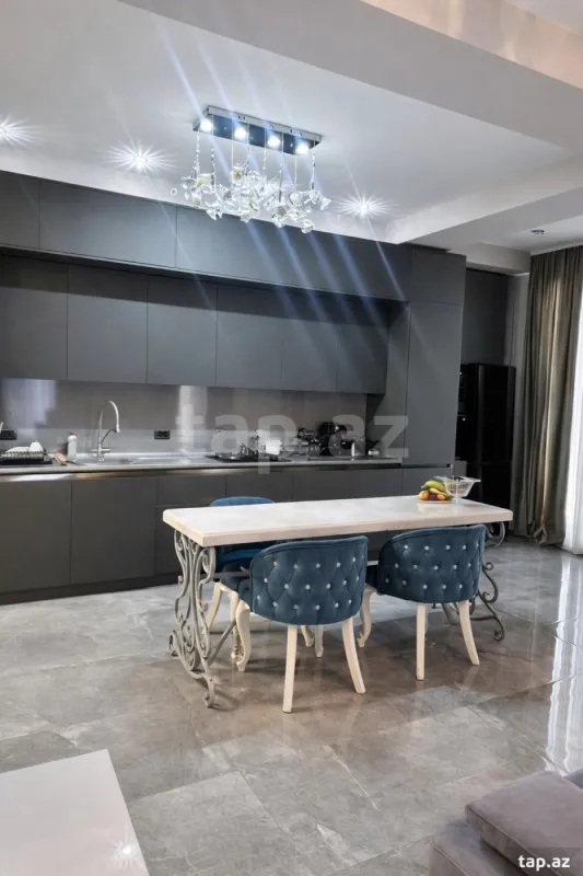 Satılır 2 otaqlı yeni tikili 103 m²