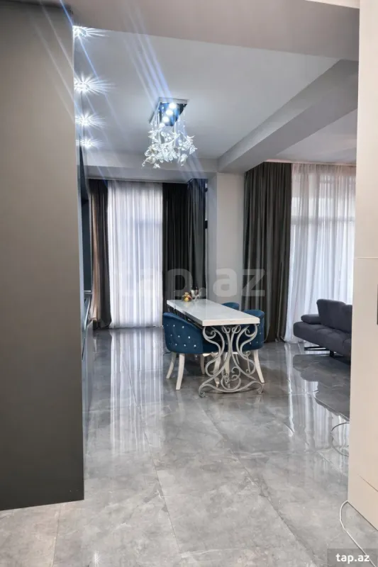 Satılır 2 otaqlı yeni tikili 103 m²