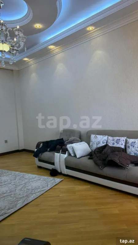 Kirayə verilir 2 otaqlı yeni tikili 110 m²