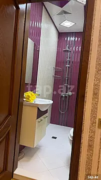 Kirayə verilir 2 otaqlı yeni tikili 110 m²