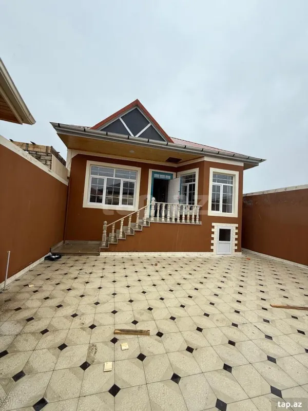 Satılır 3 otaqlı həyət evi