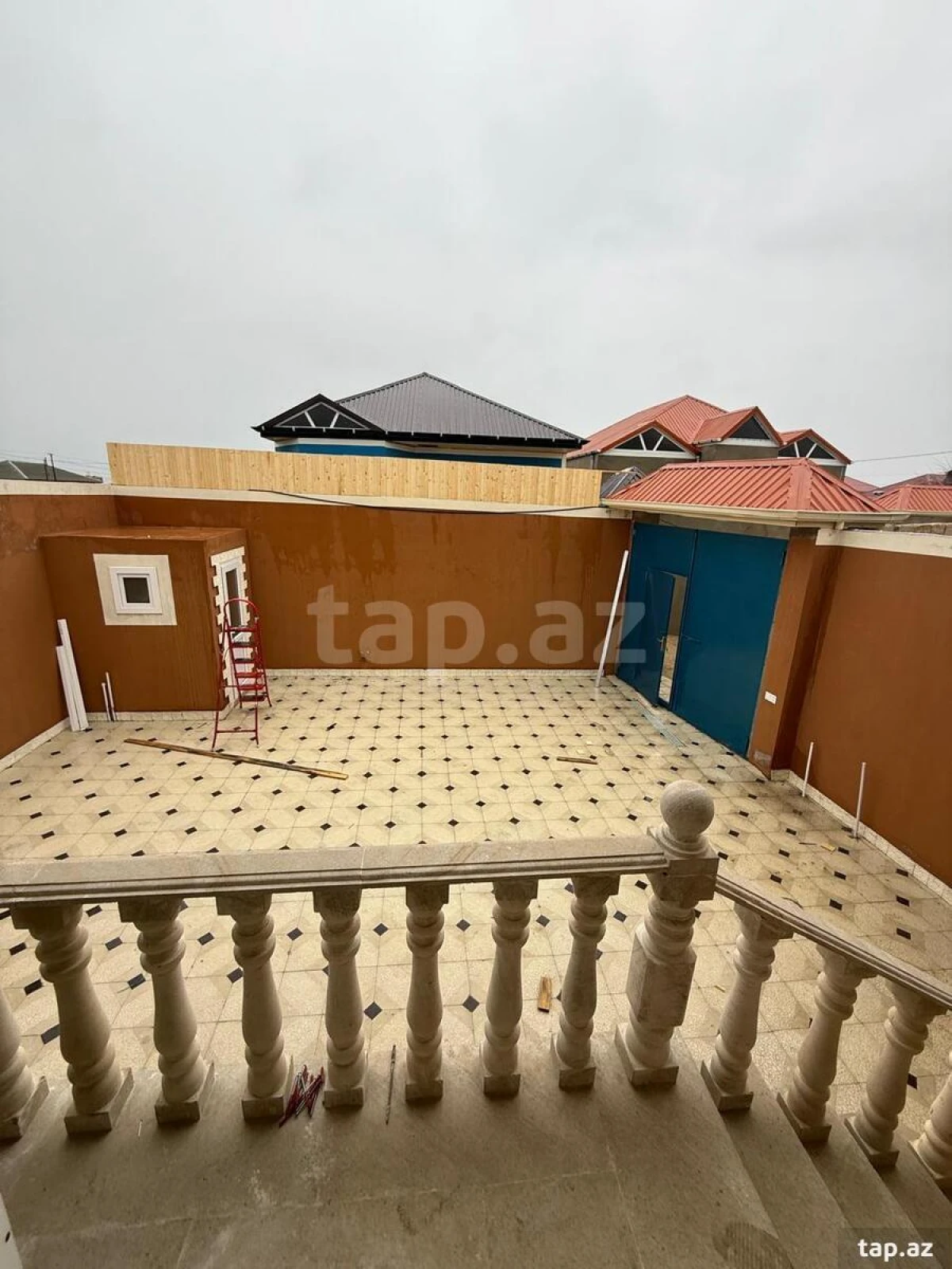 Satılır 3 otaqlı həyət evi