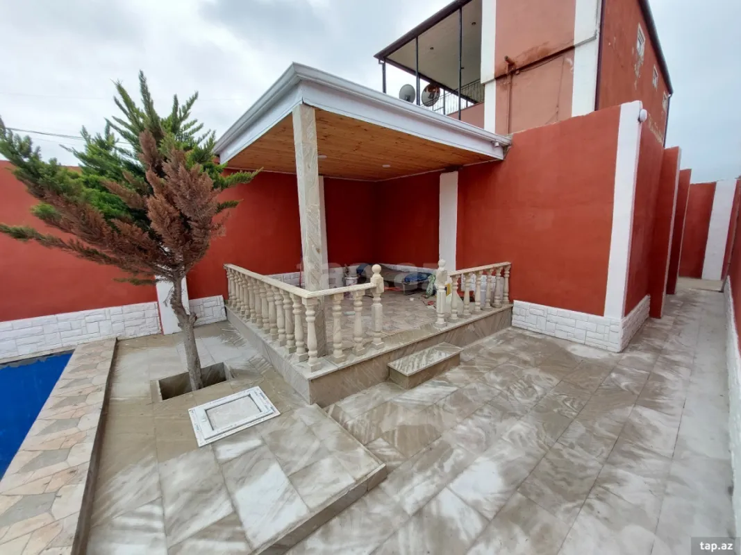 Satılır 3 otaqlı həyət evi