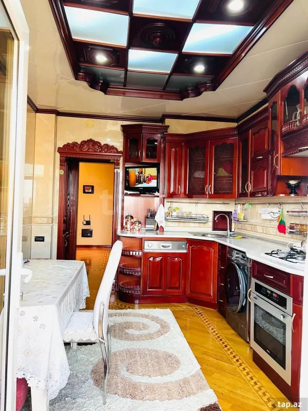 Satılır 4 otaqlı yeni tikili 153 m²