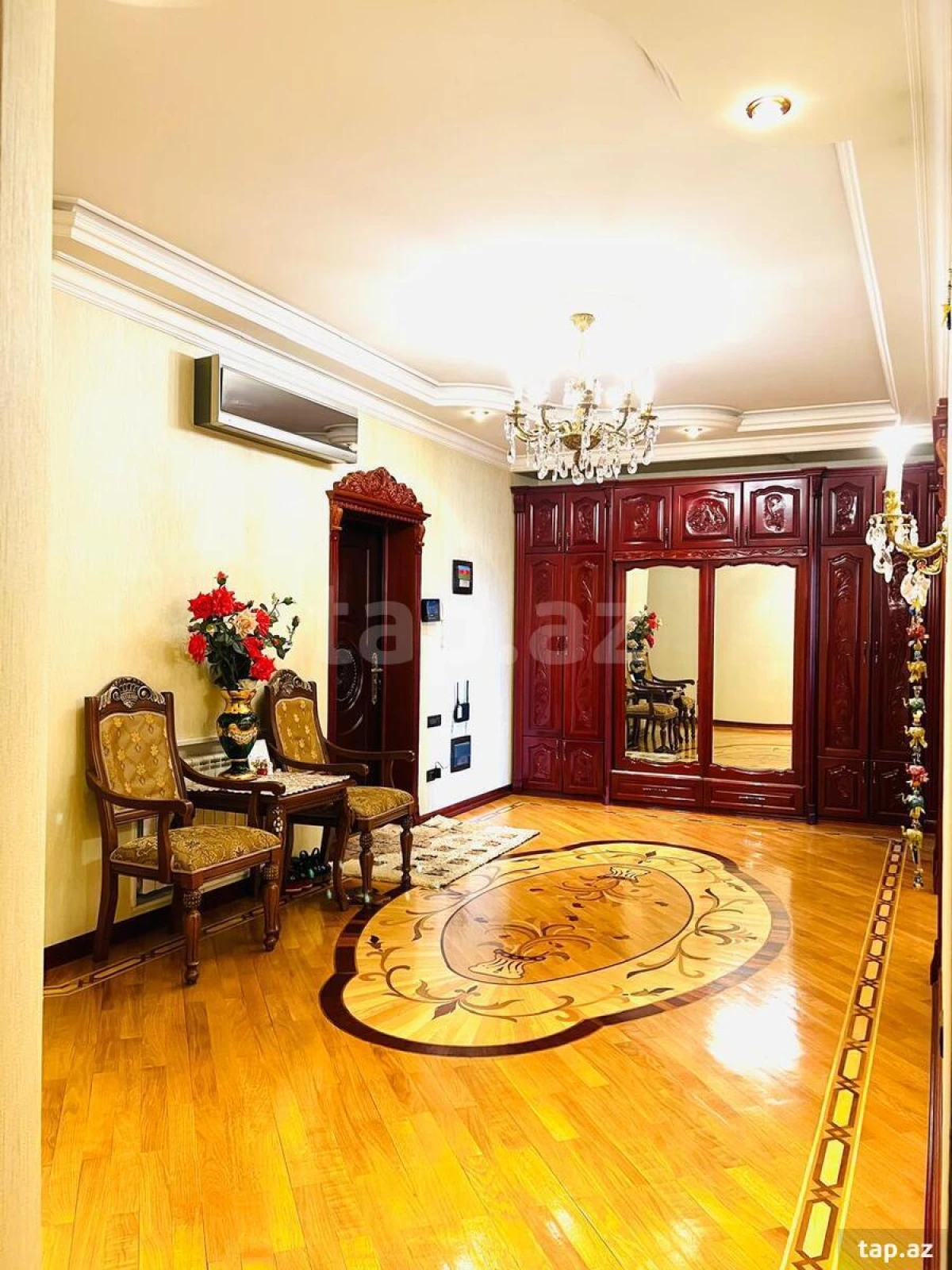 Satılır 4 otaqlı yeni tikili 153 m²