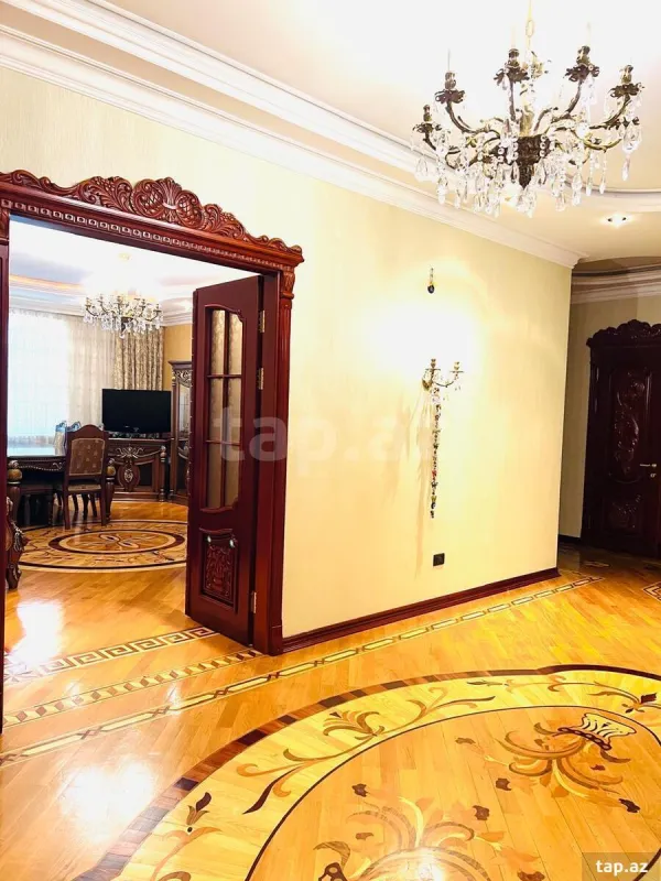 Satılır 4 otaqlı yeni tikili 153 m²