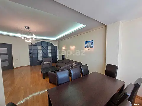 Kirayə verilir 4 otaqlı yeni tikili 190 m²