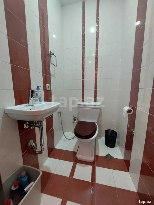 Kirayə verilir 4 otaqlı yeni tikili 190 m²