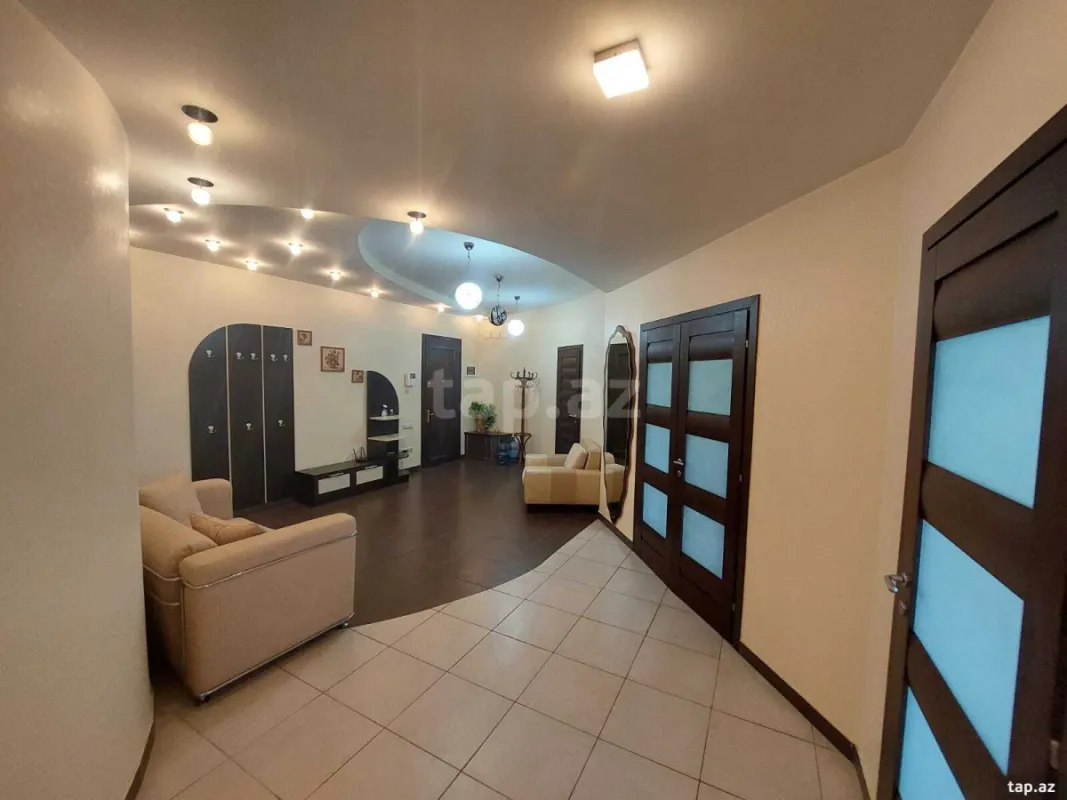 Kirayə verilir 4 otaqlı yeni tikili 190 m²