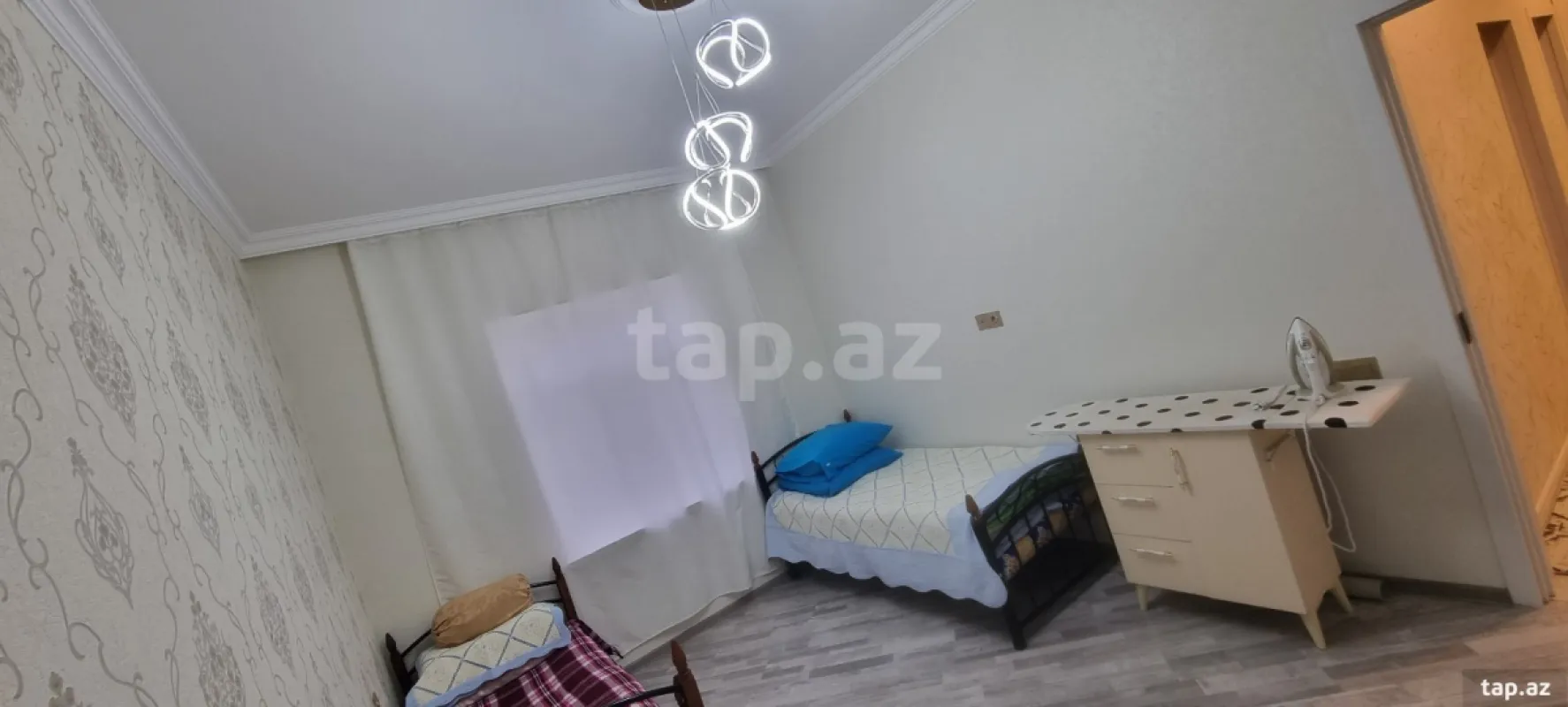 Satılır 8 otaqlı həyət evi