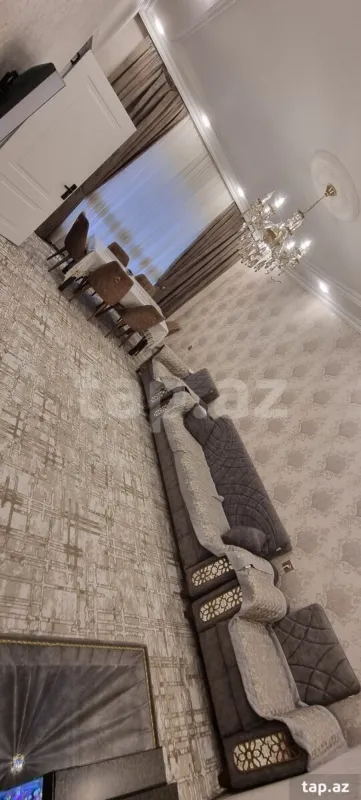 Satılır 8 otaqlı həyət evi