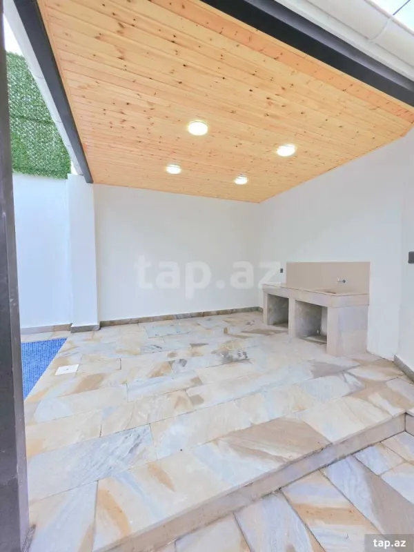 Satılır 4 otaqlı həyət evi