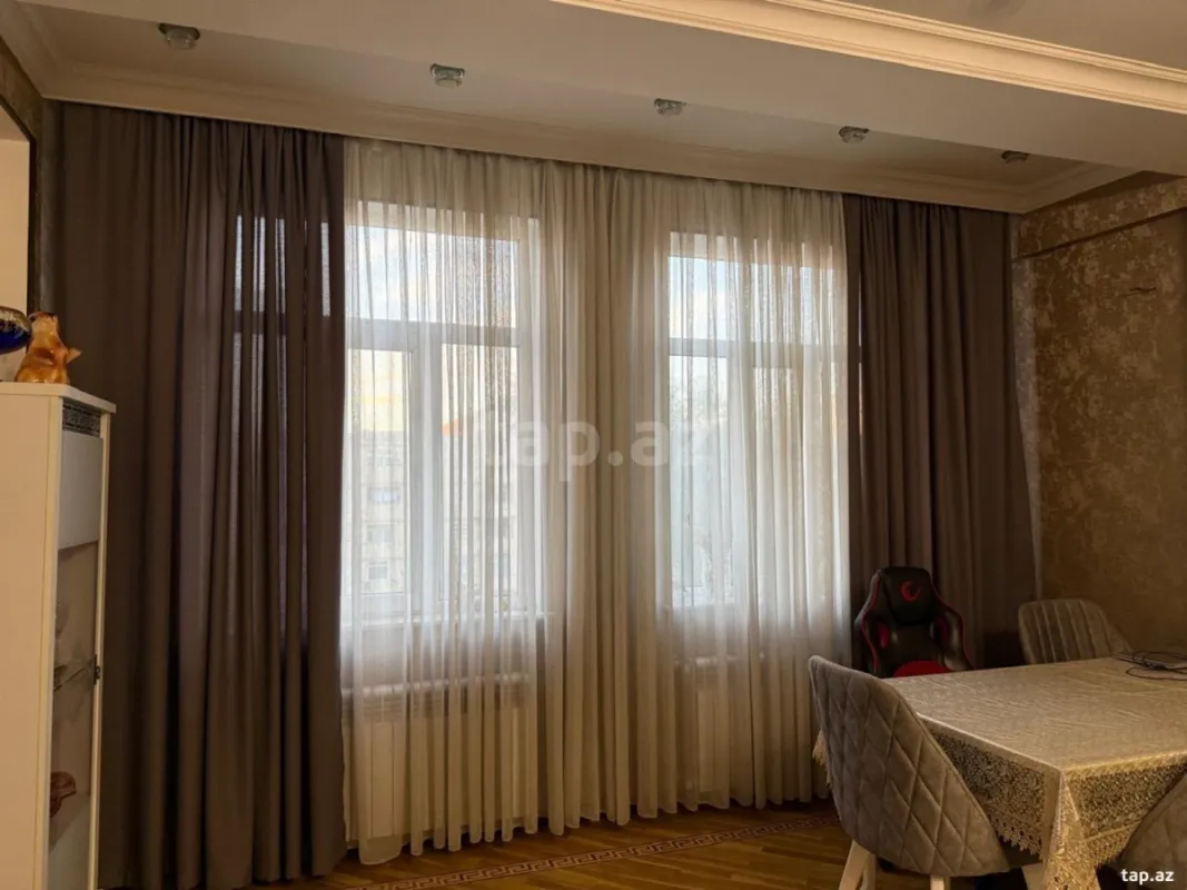 Satılır 2 otaqlı yeni tikili 92 m²