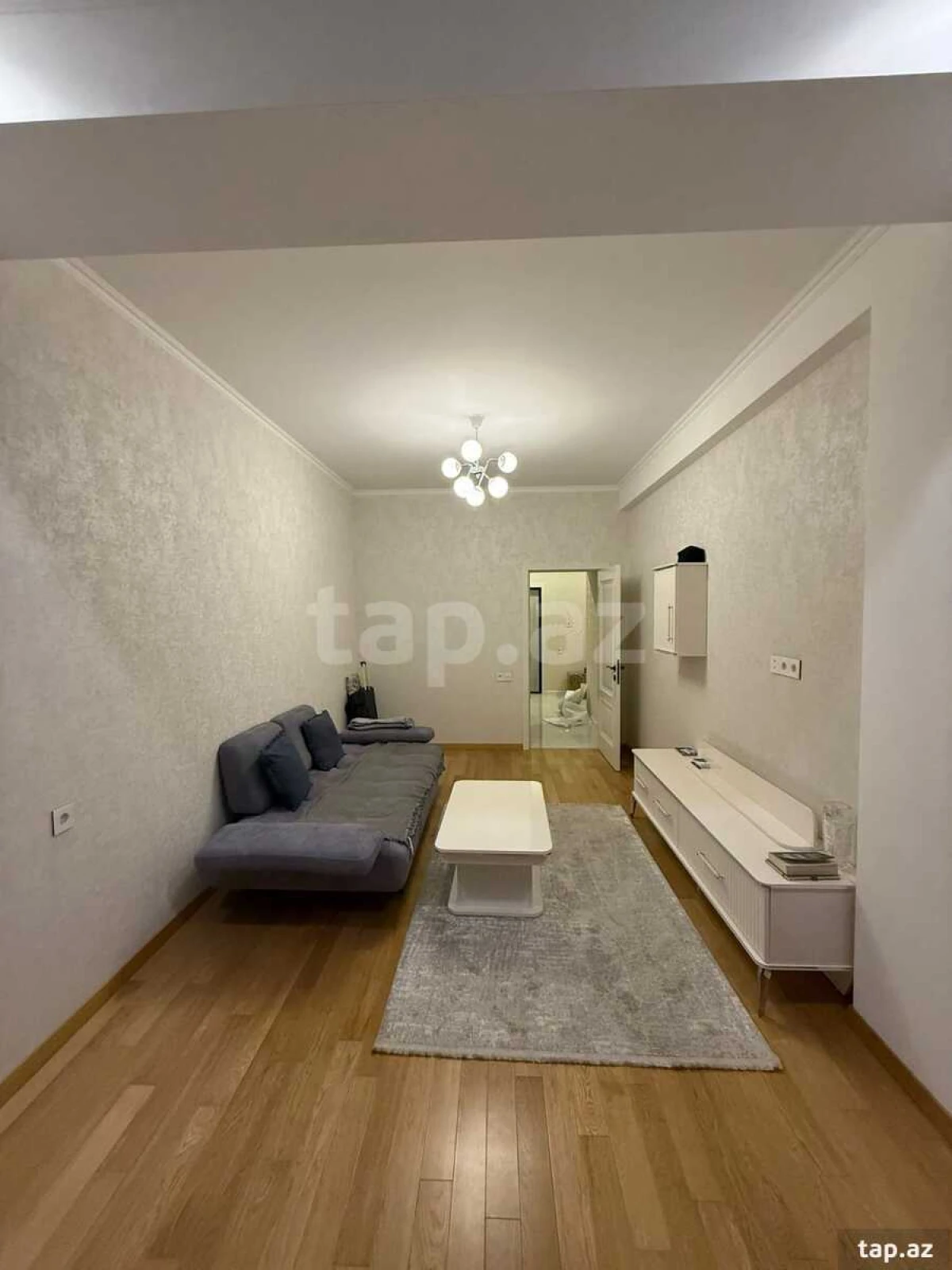 Kirayə verilir 2 otaqlı yeni tikili 80 m²