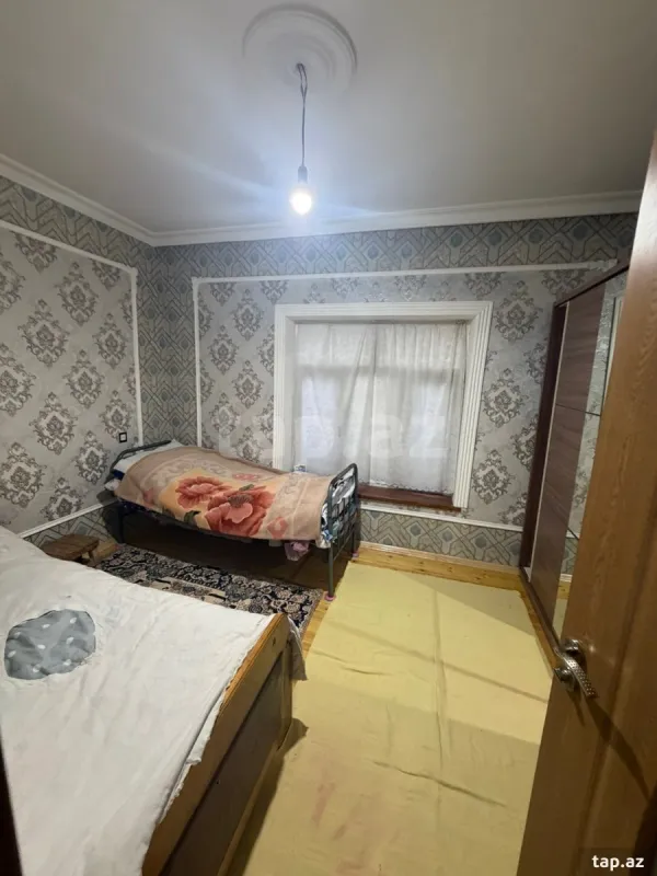 Satılır 4 otaqlı həyət evi