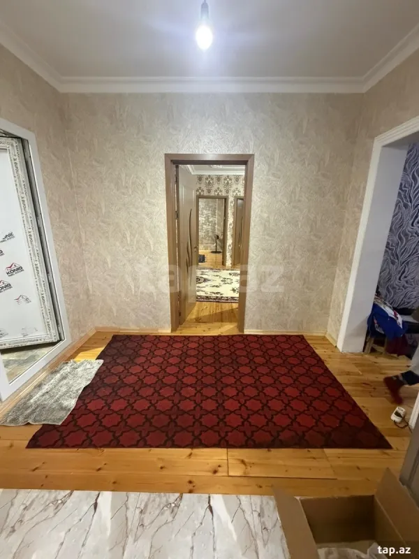 Satılır 4 otaqlı həyət evi