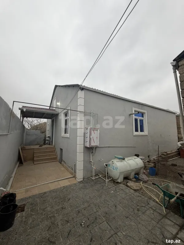 Satılır 4 otaqlı həyət evi