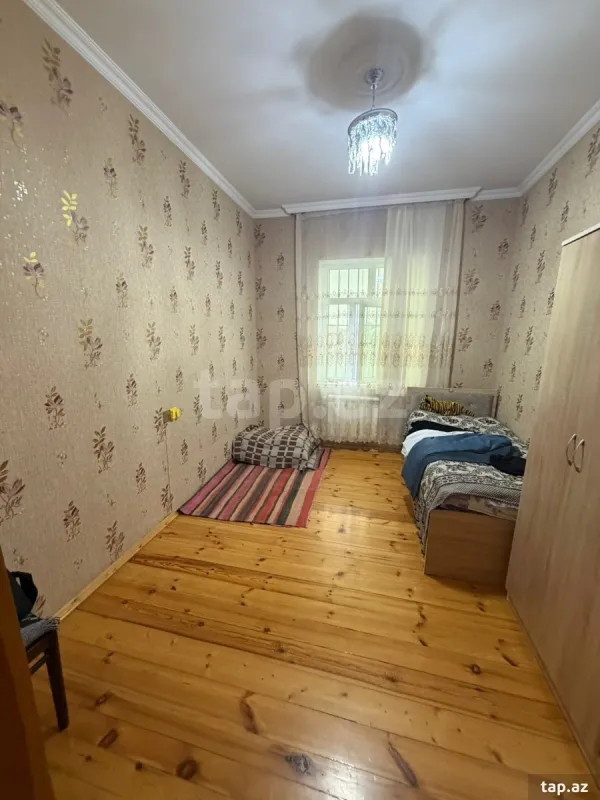 Satılır 7 otaqlı həyət evi