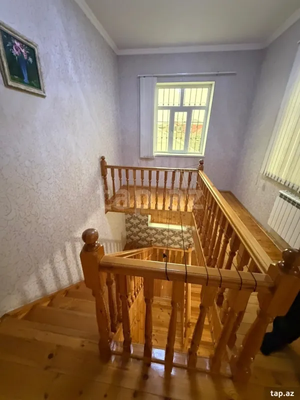 Satılır 7 otaqlı həyət evi