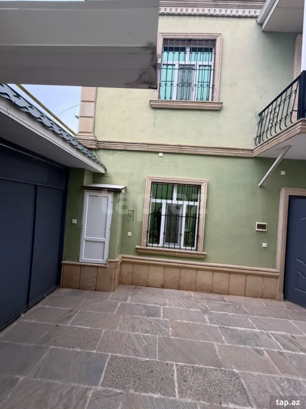 Satılır 7 otaqlı həyət evi