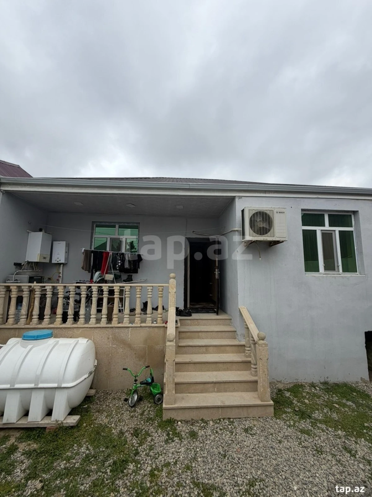 Satılır 3 otaqlı həyət evi