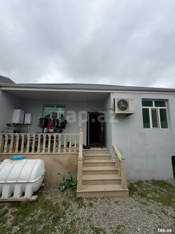 Satılır 3 otaqlı həyət evi