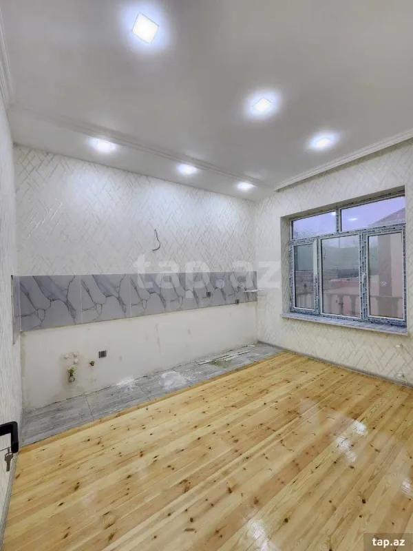 Satılır 4 otaqlı həyət evi