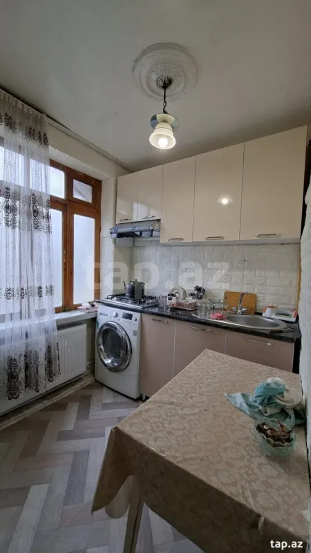 Kirayə verilir 2 otaqlı mənzil 45 m²