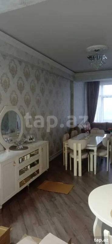 Kirayə verilir 2 otaqlı yeni tikili 84 m²