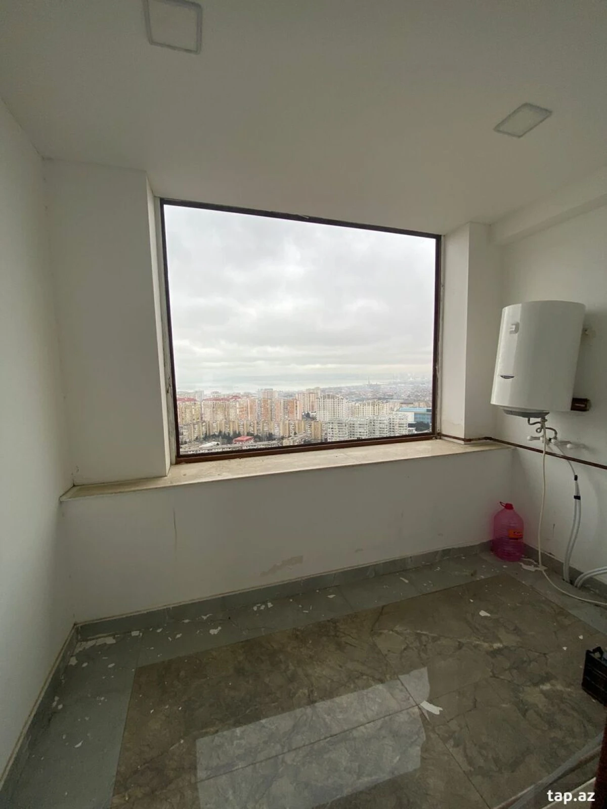 Satılır 2 otaqlı yeni tikili 80 m²