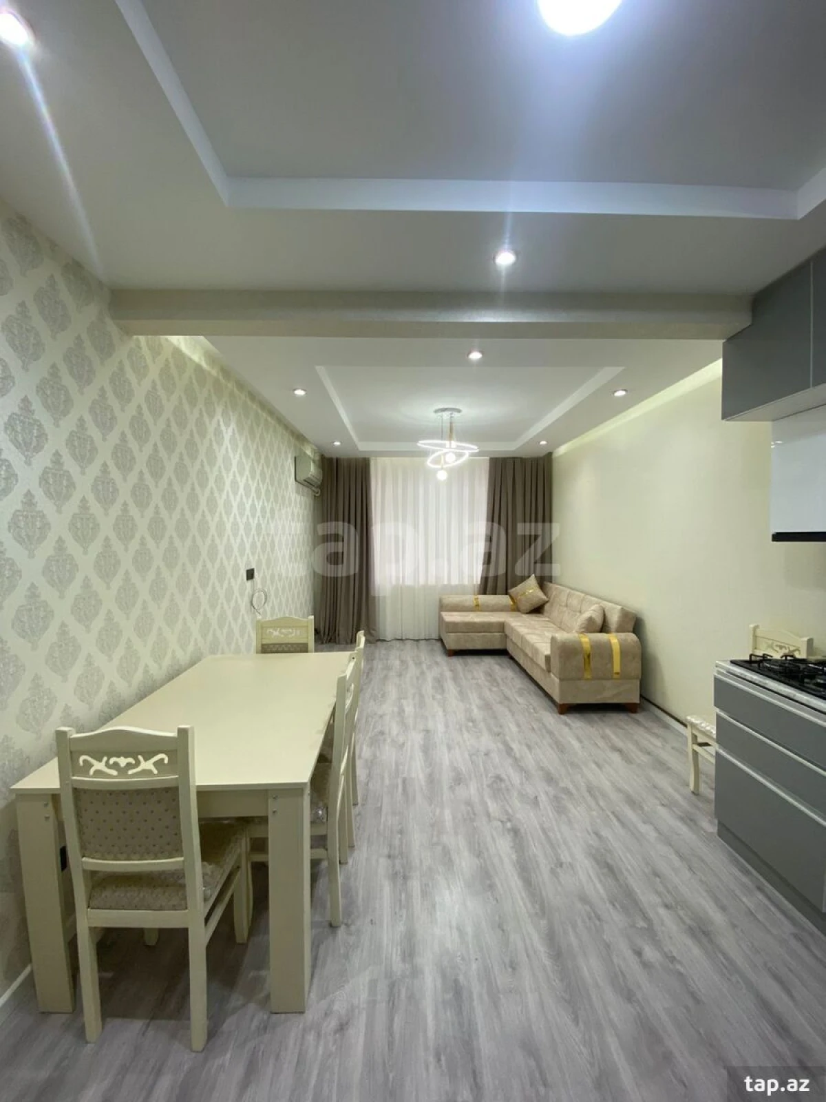 Satılır 2 otaqlı yeni tikili 80 m²