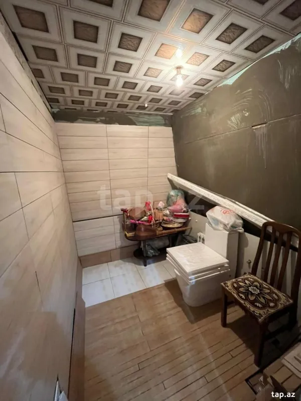 Satılır 6 otaqlı həyət evi