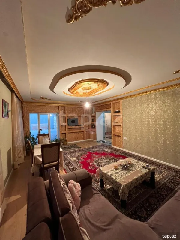 Satılır 6 otaqlı həyət evi