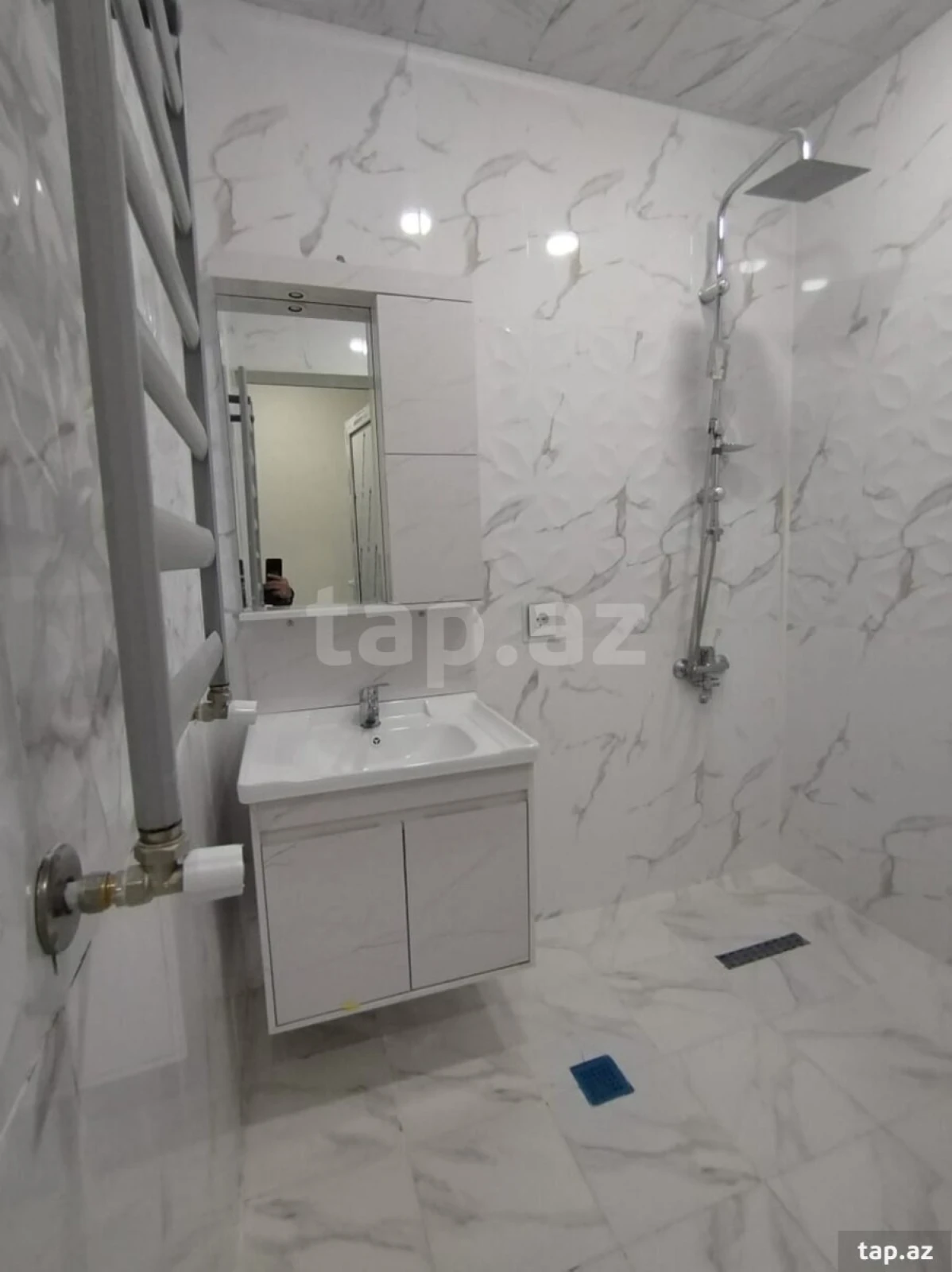 Satılır 3 otaqlı mənzil 78.2 m²