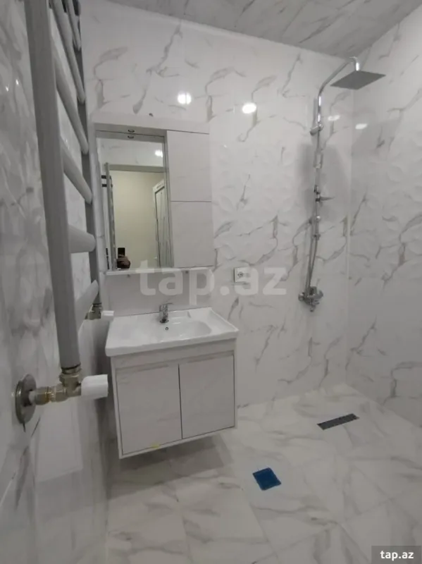 Satılır 3 otaqlı mənzil 78.2 m²