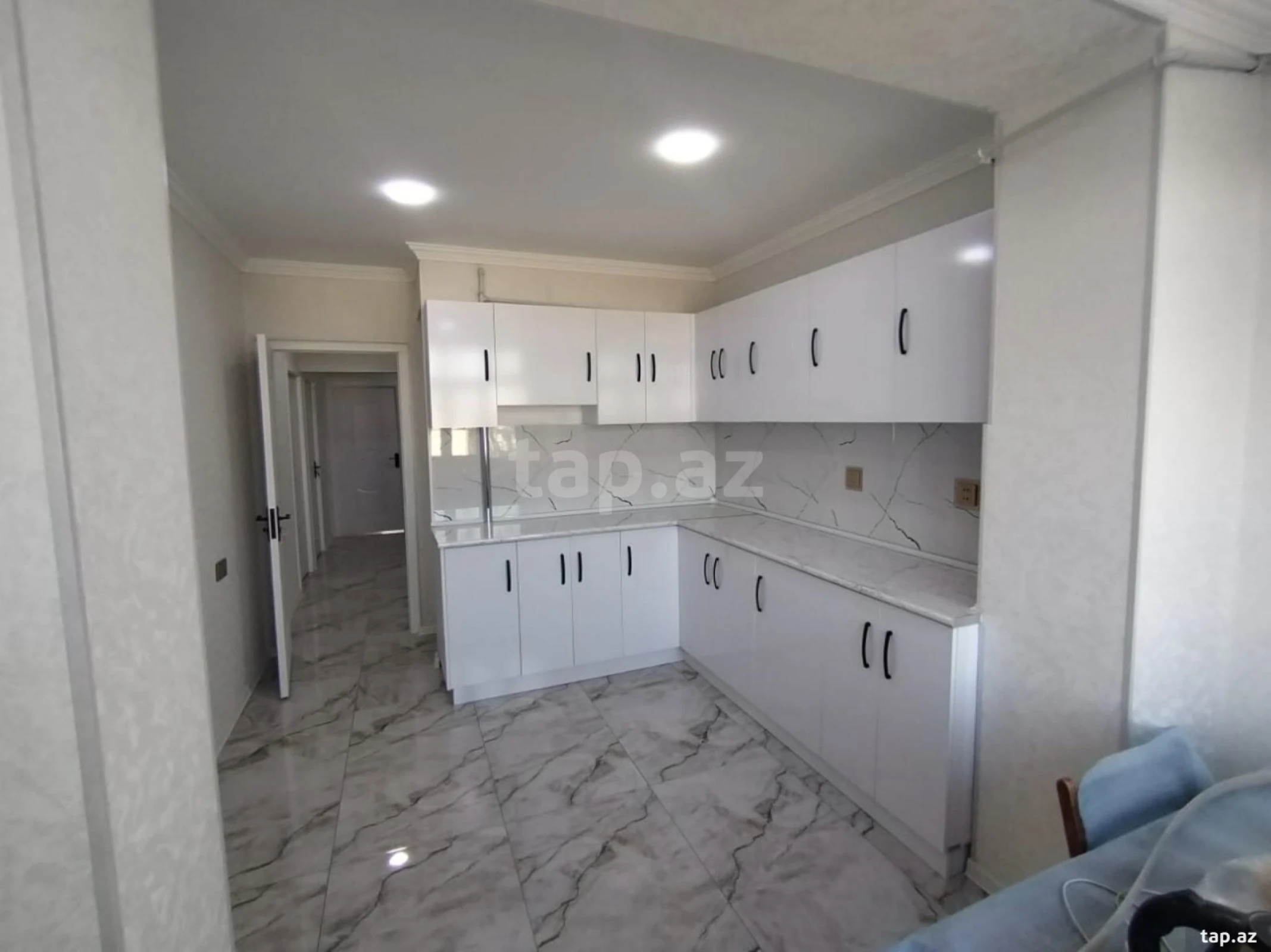 Satılır 3 otaqlı mənzil 78.2 m²